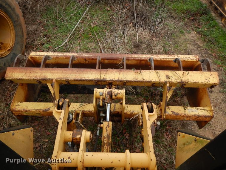 image for item DH2294 John Deere 210LE landscape tractor