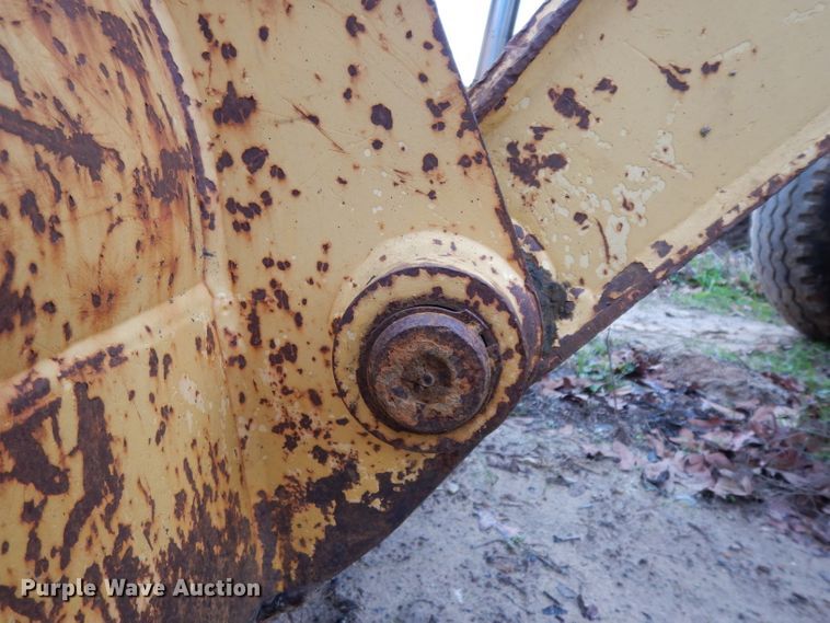 image for item DH2294 John Deere 210LE landscape tractor