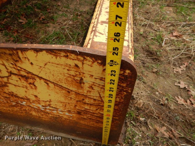 image for item DH2294 John Deere 210LE landscape tractor