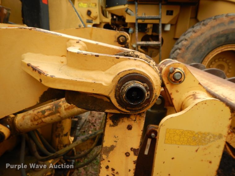 image for item DH2294 John Deere 210LE landscape tractor