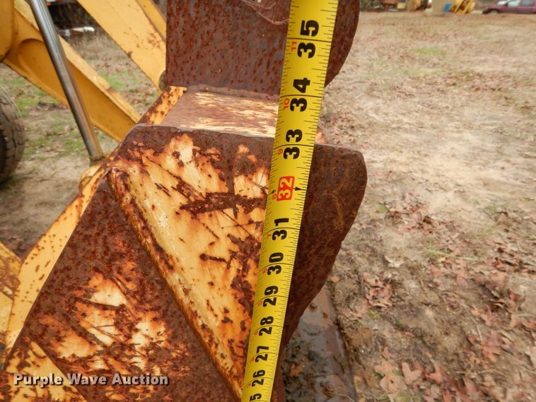 image for item DH2294 John Deere 210LE landscape tractor