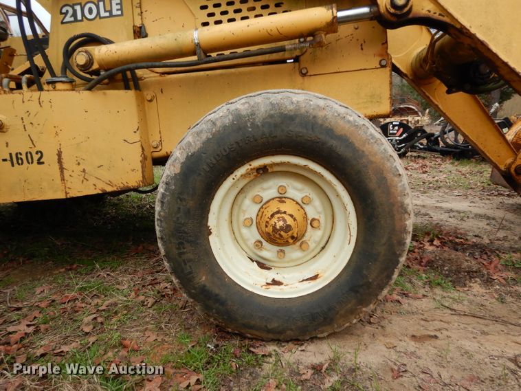 image for item DH2294 John Deere 210LE landscape tractor