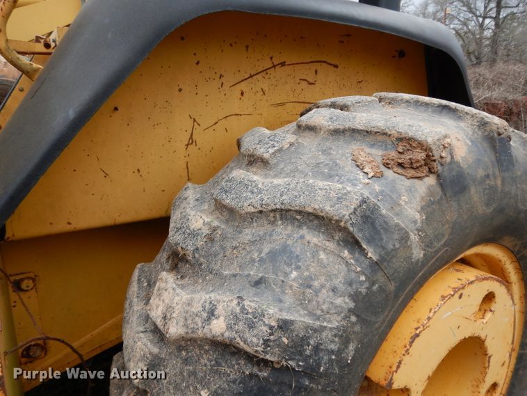 image for item DH2294 John Deere 210LE landscape tractor