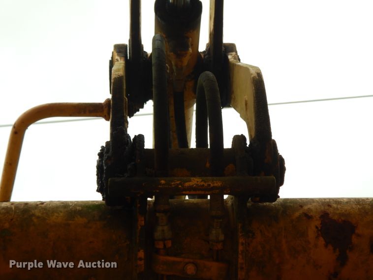 image for item DH2294 John Deere 210LE landscape tractor