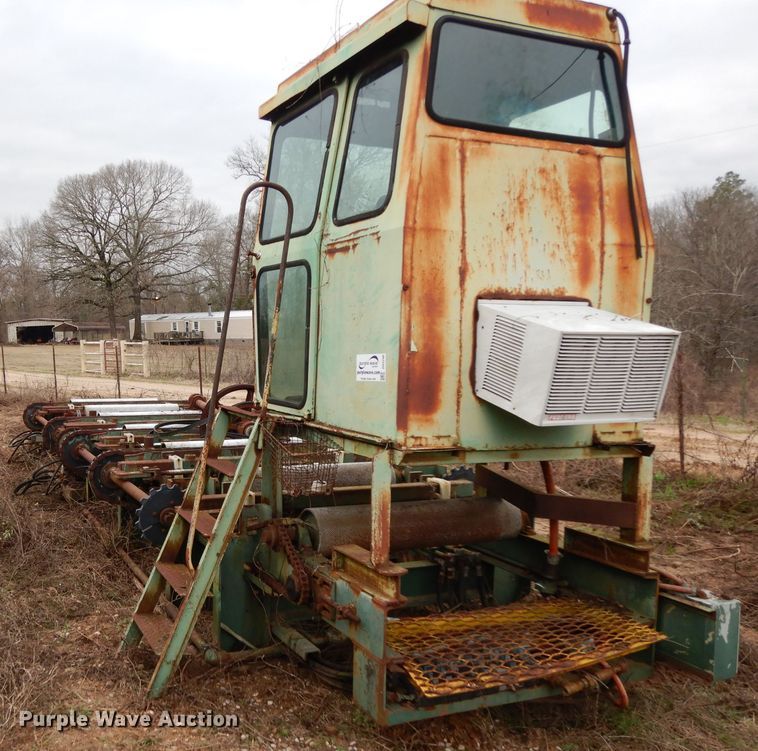 image for item DH2296 Schulman Machine Infeed logging conveyor