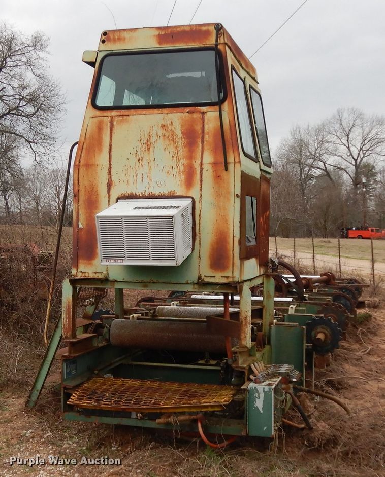image for item DH2296 Schulman Machine Infeed logging conveyor