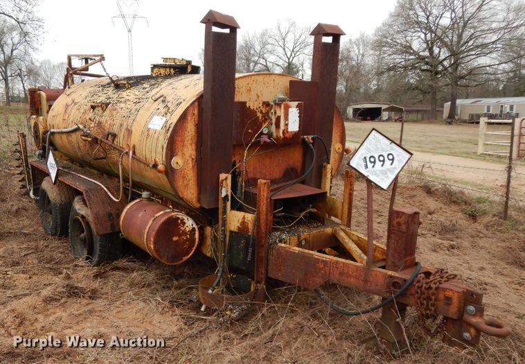 image for item DH2297 Rosco RMT oil distributor trailer