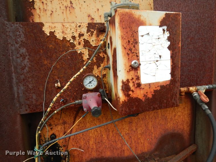 image for item DH2297 Rosco RMT oil distributor trailer