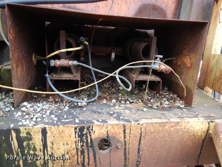 image for item DH2297 Rosco RMT oil distributor trailer