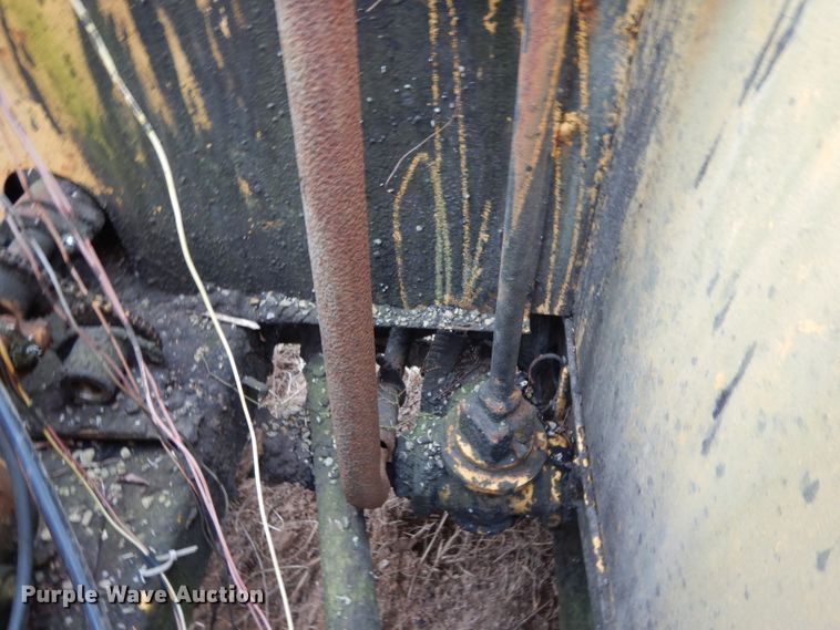 image for item DH2297 Rosco RMT oil distributor trailer