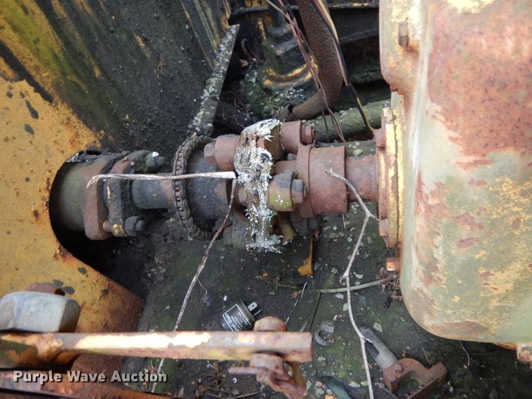 image for item DH2297 Rosco RMT oil distributor trailer