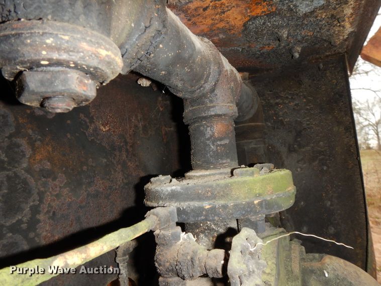 image for item DH2297 Rosco RMT oil distributor trailer