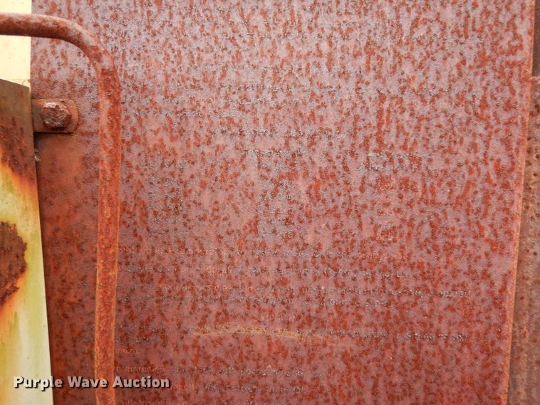 image for item DH2297 Rosco RMT oil distributor trailer