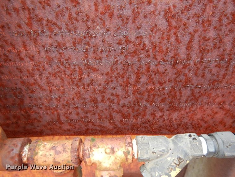 image for item DH2297 Rosco RMT oil distributor trailer