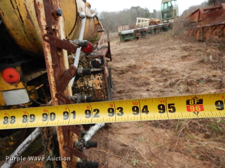 image for item DH2297 Rosco RMT oil distributor trailer