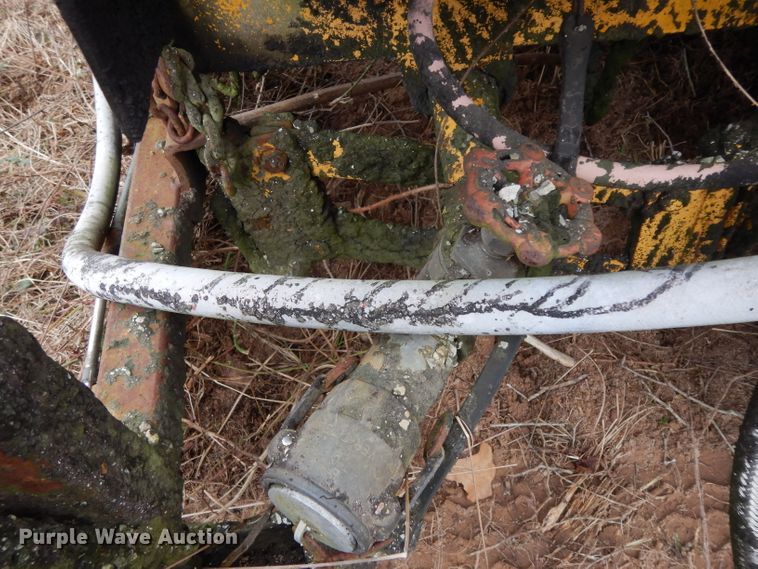 image for item DH2297 Rosco RMT oil distributor trailer