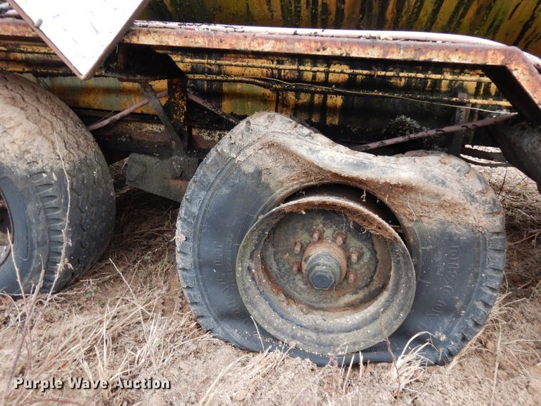 image for item DH2297 Rosco RMT oil distributor trailer