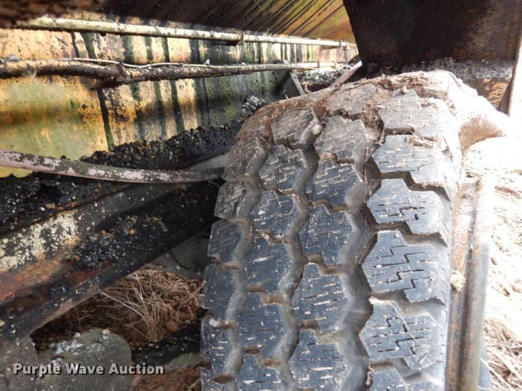 image for item DH2297 Rosco RMT oil distributor trailer