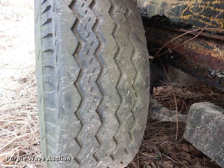 image for item DH2297 Rosco RMT oil distributor trailer