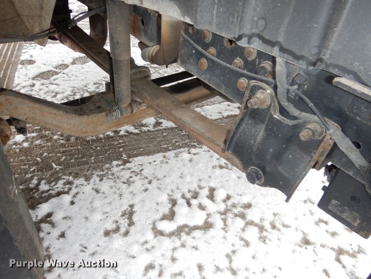 image for item DH4321 2003 International 4200 flatbed truck