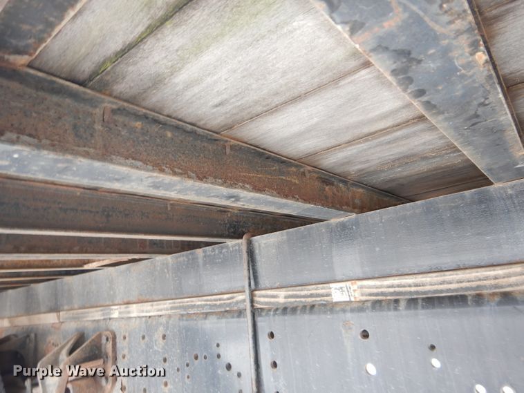 image for item DH4321 2003 International 4200 flatbed truck