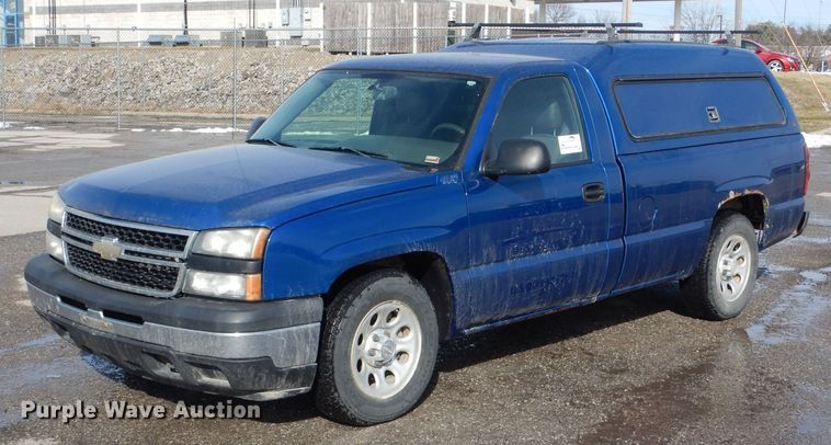 image for item DH6341 2006 Chevrolet Silverado 1500 pickup truck