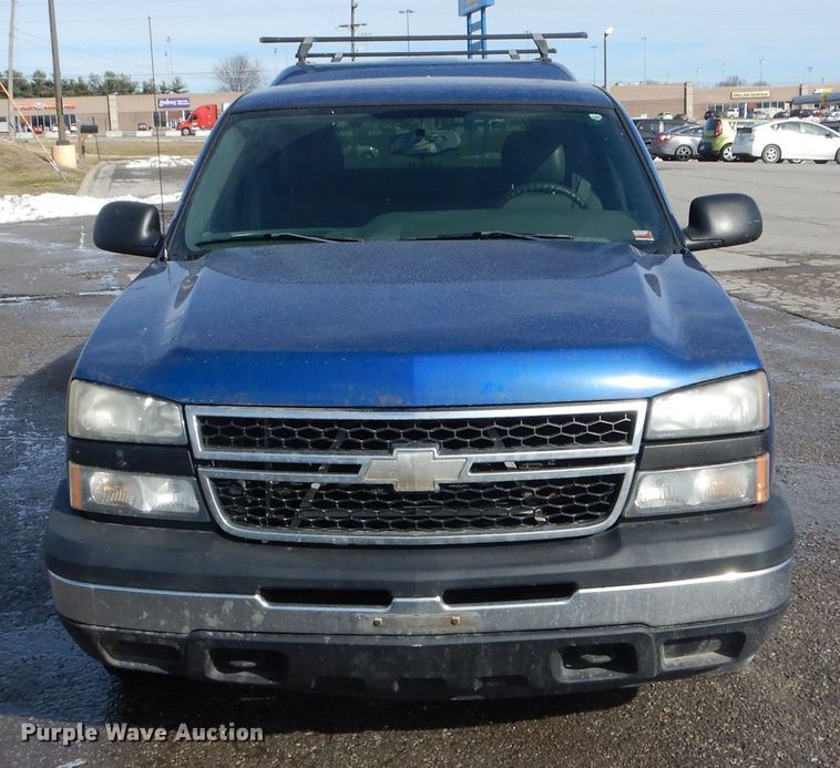 image for item DH6341 2006 Chevrolet Silverado 1500 pickup truck