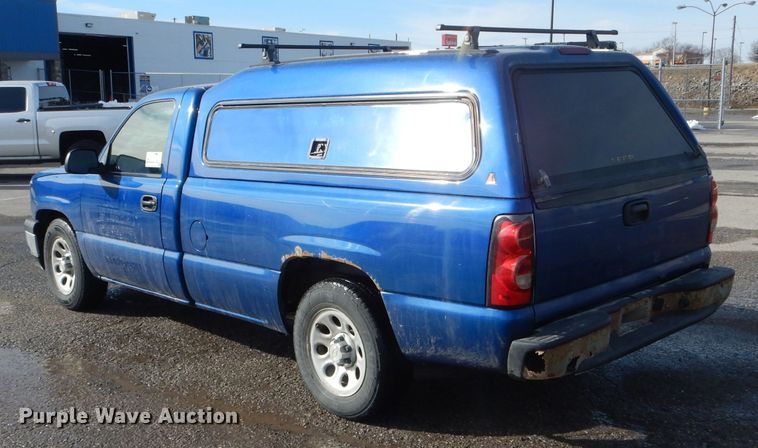 image for item DH6341 2006 Chevrolet Silverado 1500 pickup truck