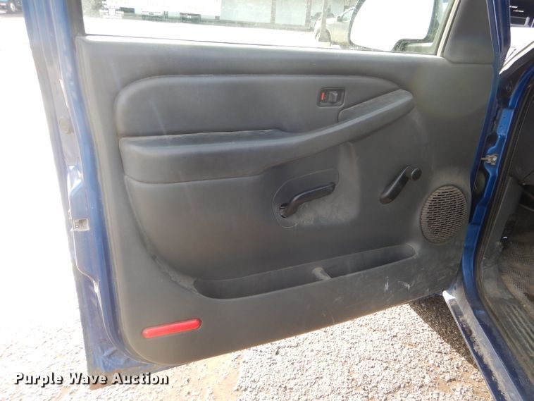 image for item DH6341 2006 Chevrolet Silverado 1500 pickup truck