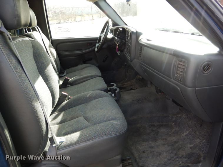 image for item DH6341 2006 Chevrolet Silverado 1500 pickup truck