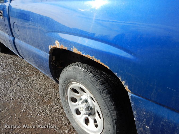 image for item DH6341 2006 Chevrolet Silverado 1500 pickup truck