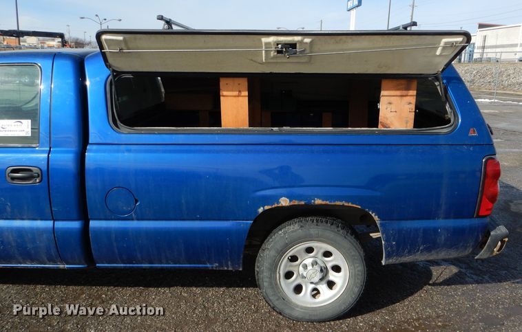 image for item DH6341 2006 Chevrolet Silverado 1500 pickup truck