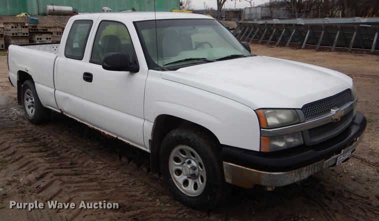 image for item DH6355 2005 Chevrolet Silverado 1500 Ext. Cab pickup truck
