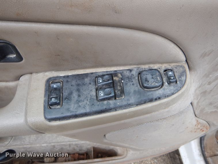 image for item DH6355 2005 Chevrolet Silverado 1500 Ext. Cab pickup truck