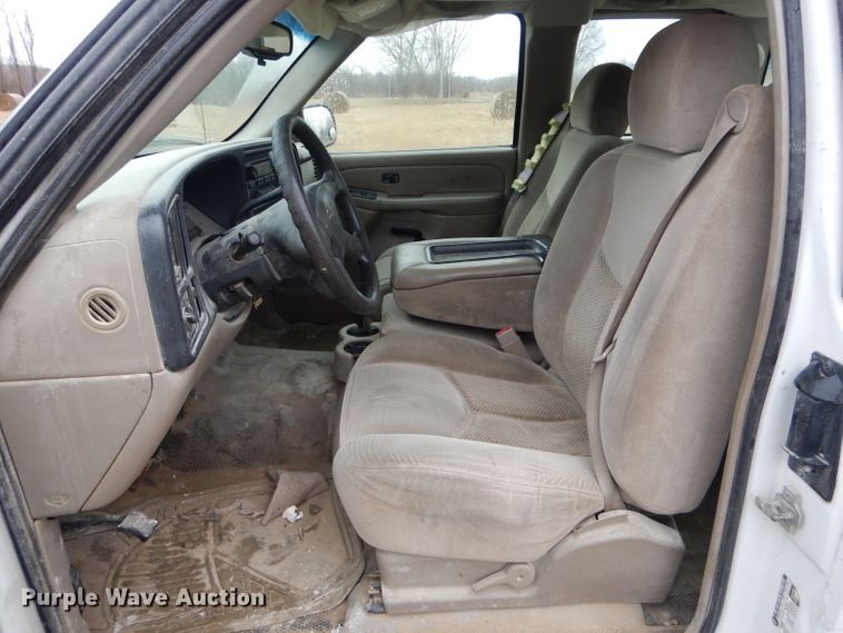 image for item DH6355 2005 Chevrolet Silverado 1500 Ext. Cab pickup truck