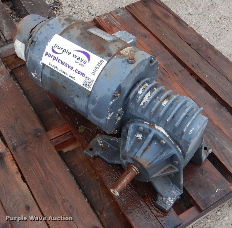 image for item DH6356 Electric motor with gearbox