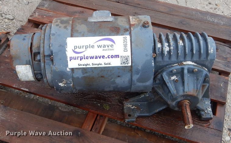 image for item DH6356 Electric motor with gearbox