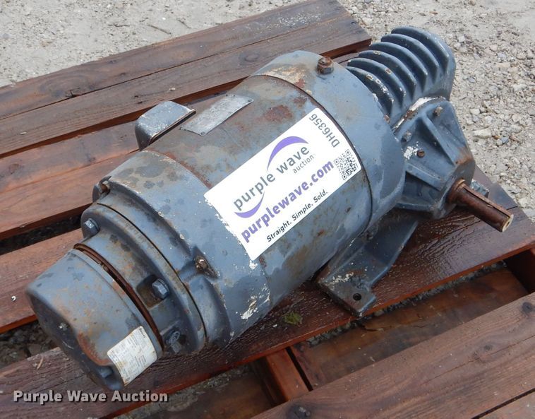 image for item DH6356 Electric motor with gearbox