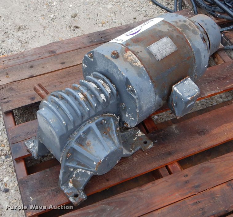 image for item DH6356 Electric motor with gearbox