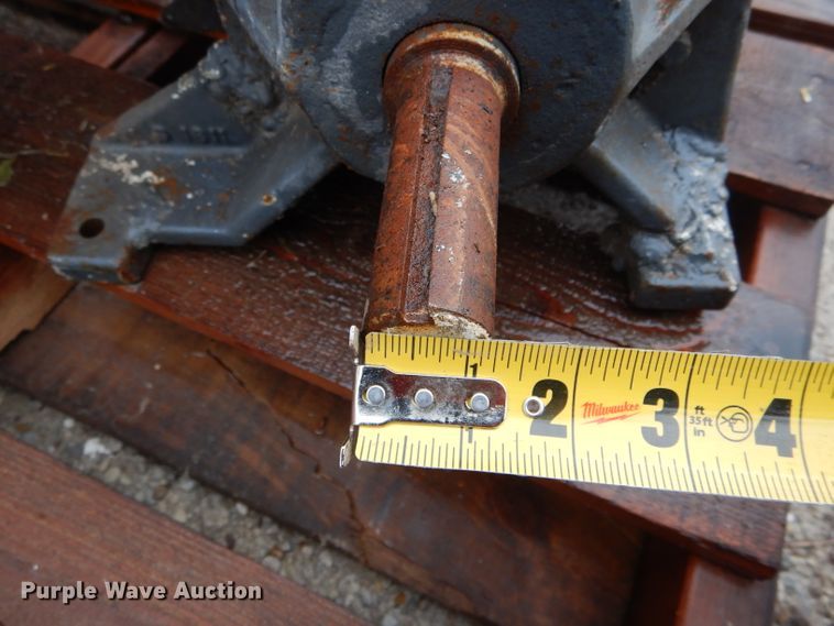 image for item DH6356 Electric motor with gearbox