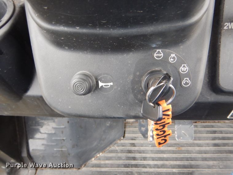 image for item DH6358 2013 Kubota 900XT utility vehicle