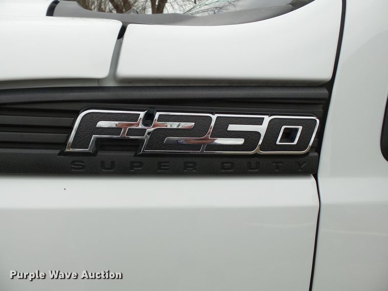 image for item DH7839 2015 Ford F250 pickup truck