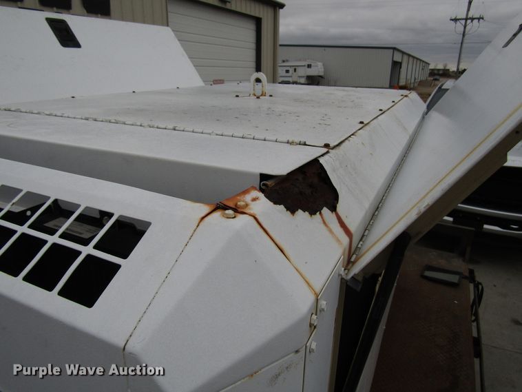 image for item DH8430 2000 Ingersoll Rand HP300WCU air compressor