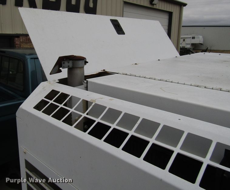 image for item DH8430 2000 Ingersoll Rand HP300WCU air compressor