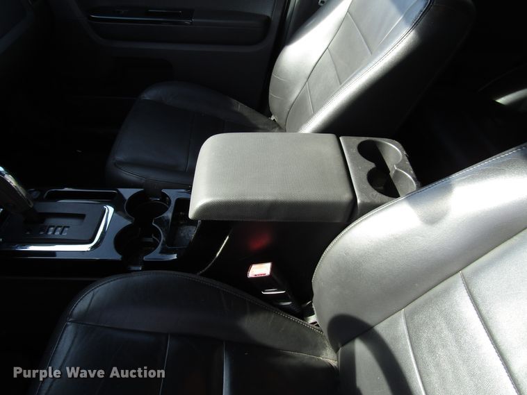 image for item DH8431 2011 Ford Escape Limited SUV