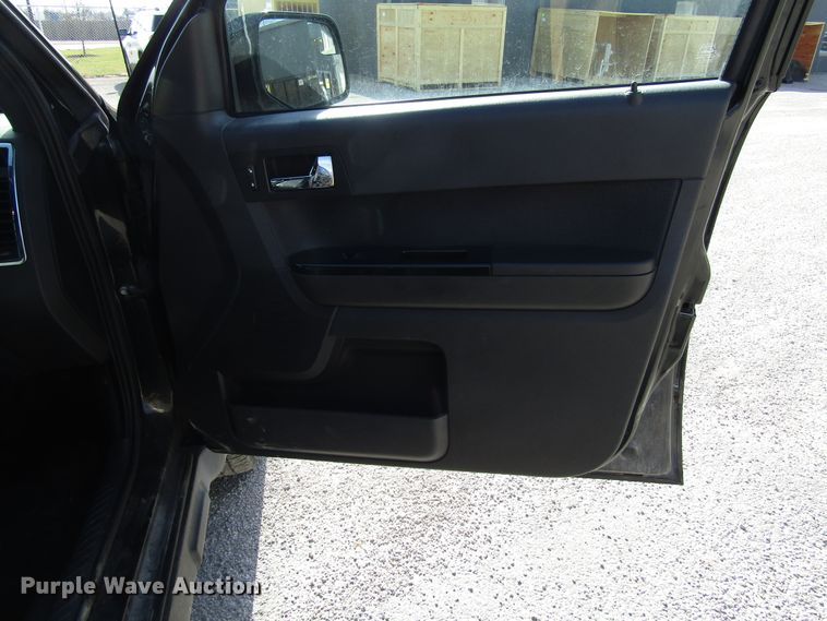 image for item DH8431 2011 Ford Escape Limited SUV
