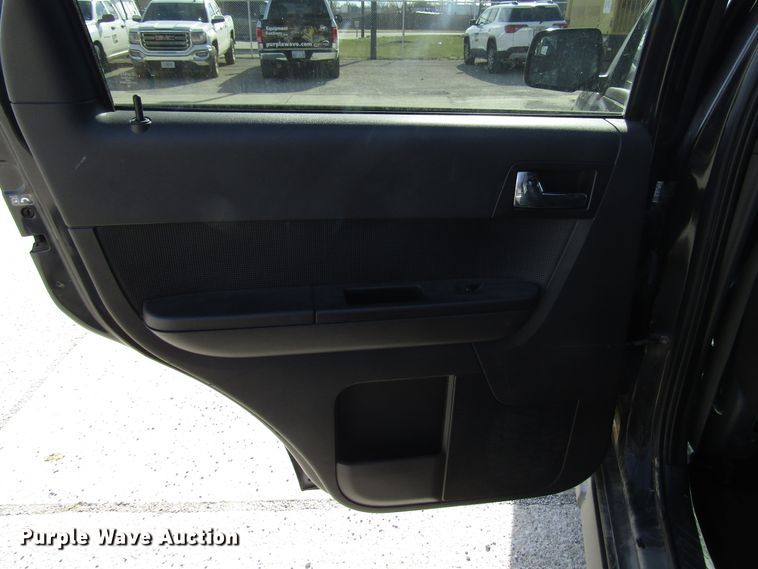 image for item DH8431 2011 Ford Escape Limited SUV