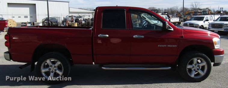 image for item DH8432 2007 Dodge Ram 1500 Quad Cab pickup truck