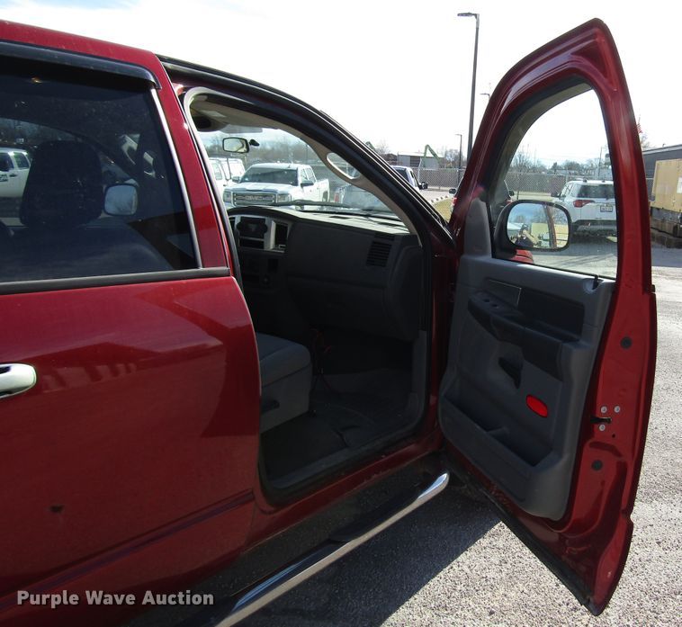image for item DH8432 2007 Dodge Ram 1500 Quad Cab pickup truck