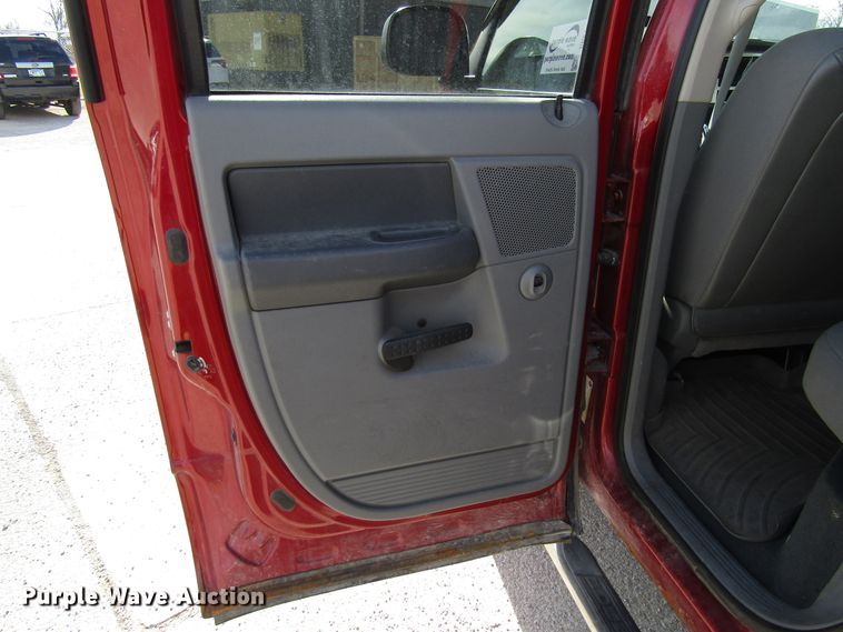 image for item DH8432 2007 Dodge Ram 1500 Quad Cab pickup truck